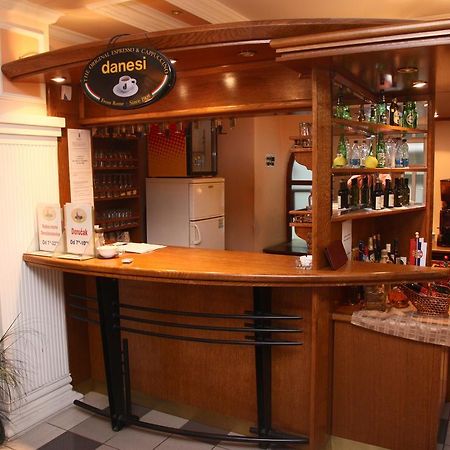 Garni Hotel Pbg Subotica Bagian luar foto