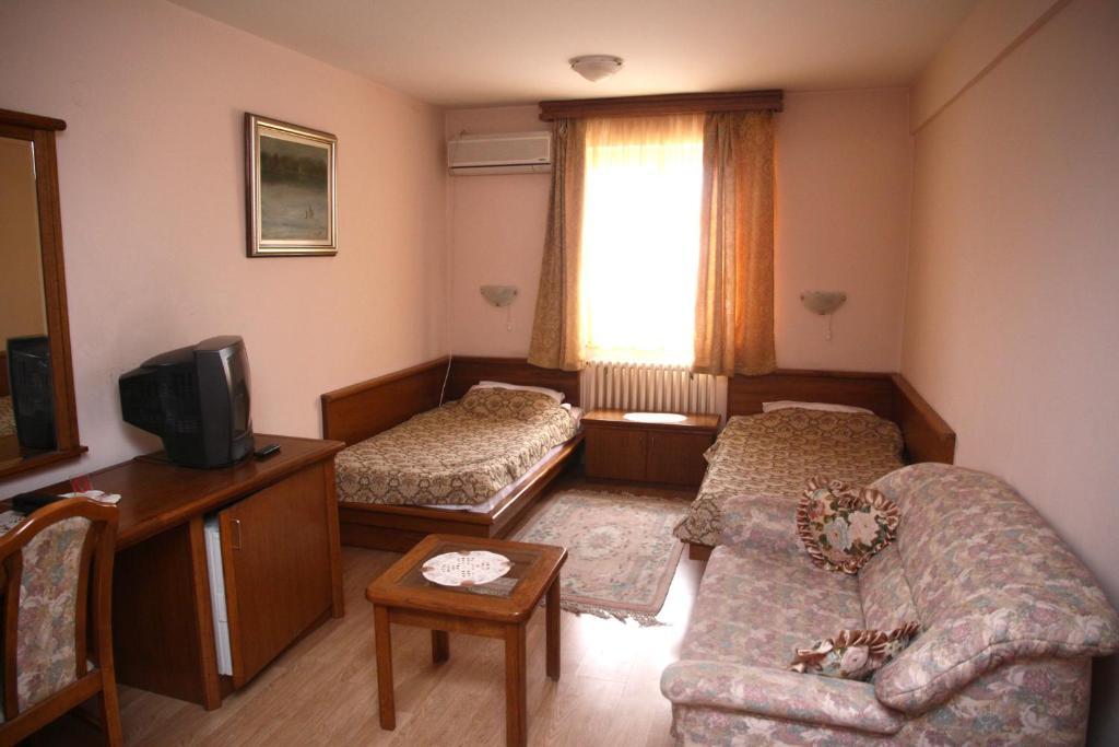 Garni Hotel Pbg Subotica Ruang foto