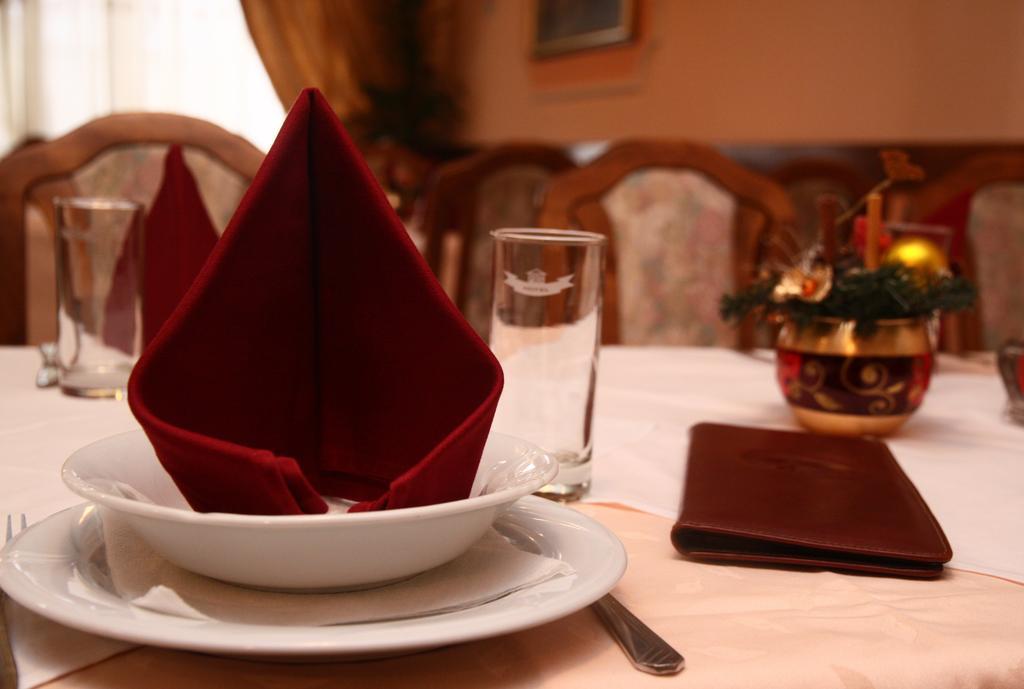 Garni Hotel Pbg Subotica Bagian luar foto